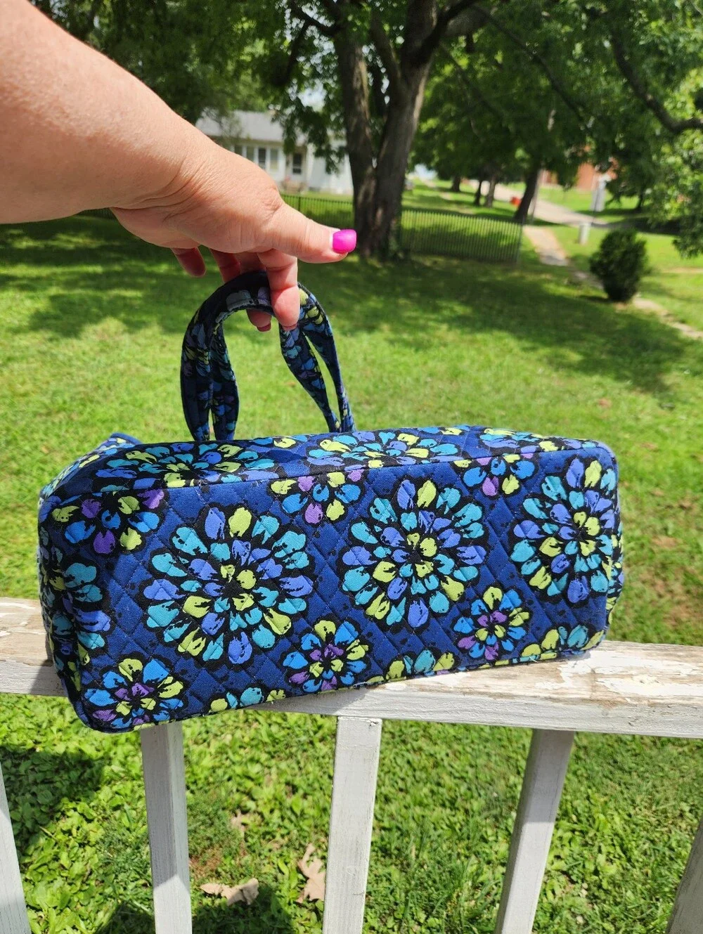 Vera Bradley Large Quilted Tote Bag In Retired Indigo Pop Pattern EUC